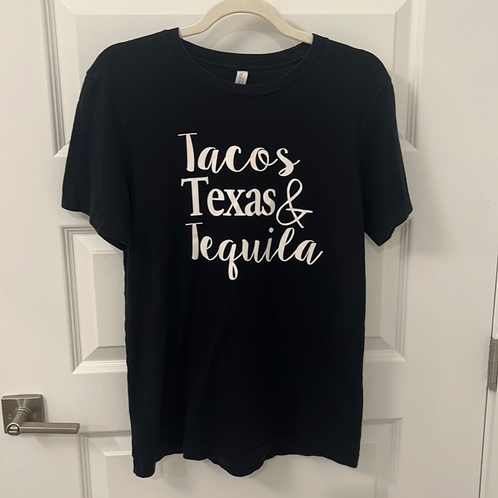 T-shirt size medium